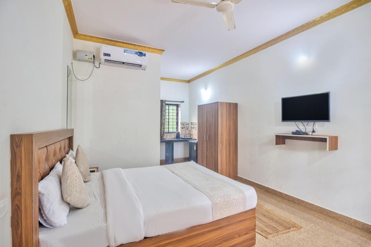 Hôtel Calangute Bay Extérieur photo