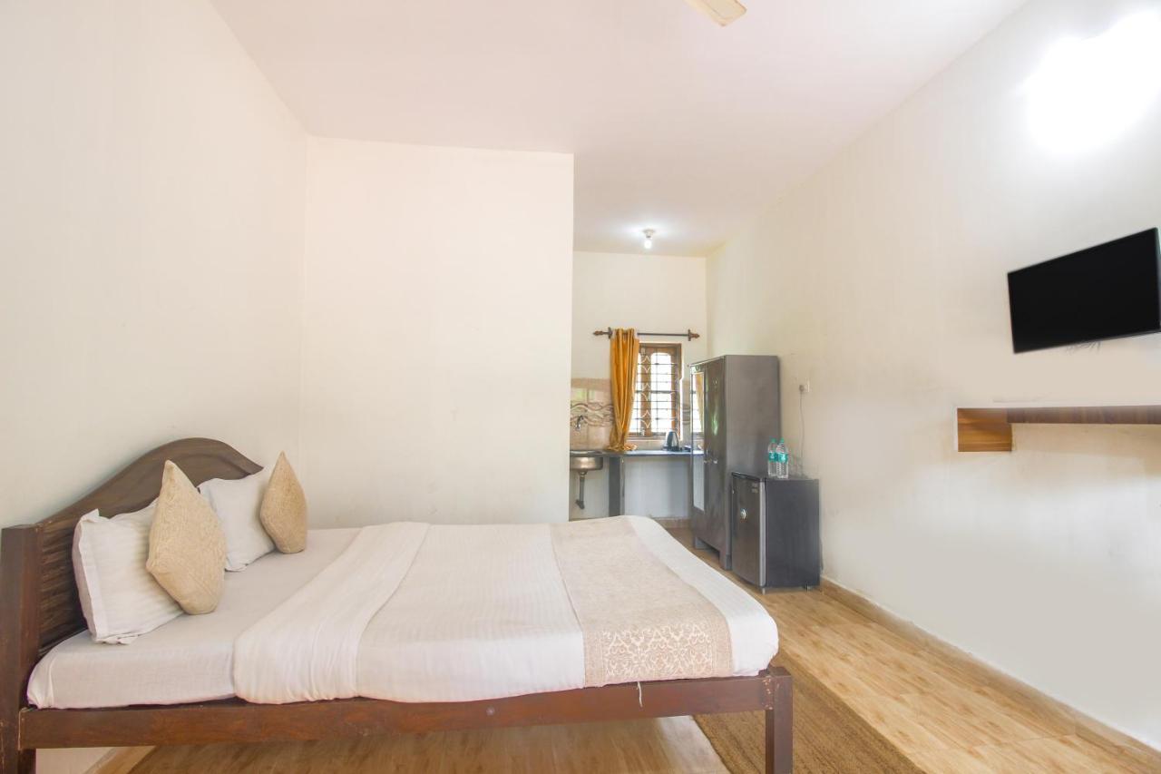 Hôtel Calangute Bay Extérieur photo